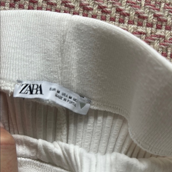 Zara White Ribbed Knit Set - Picture 3 of 4